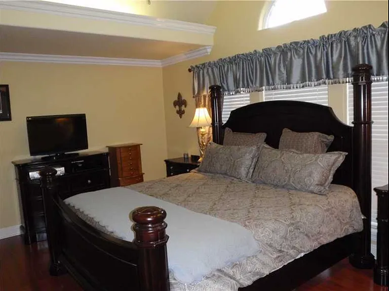 616 E Oak Point Ct — Photo 15