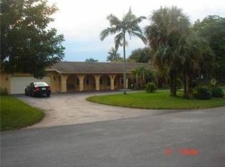 5530 SW 109th Ave, Davie, FL 33328