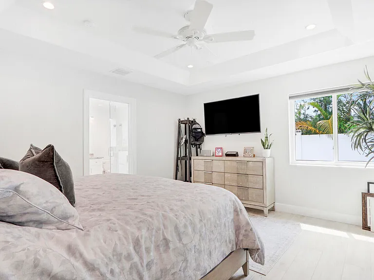 27 Willow Rd — Photo 22