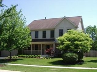 1951 Peach Tree Ln, Algonquin, IL 60102