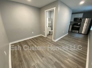 218 W King St APT 2, Lancaster, PA 17603