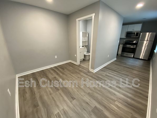 218 W King St APT 2