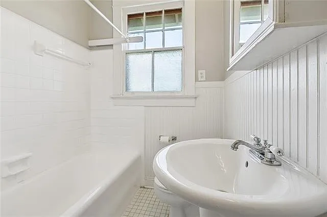 2718 Burdette St — Photo 12