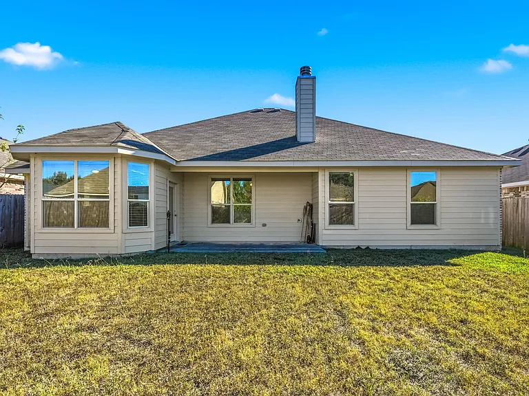 717 Jennie Marie Cir — Photo 24