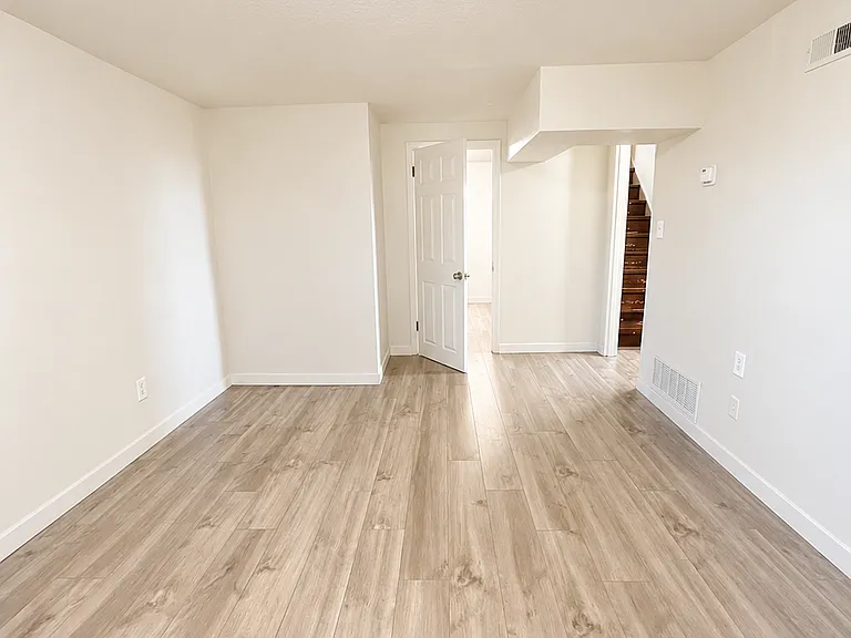 2915 Madison Ave #2 — Photo 3