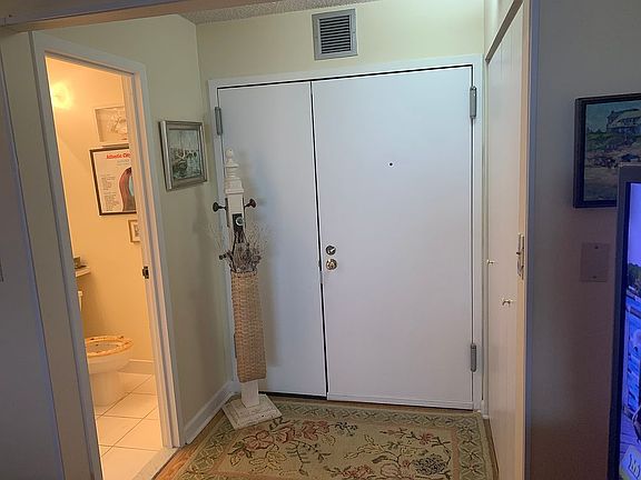 2nd image of 935 Ocean Ave APT 626