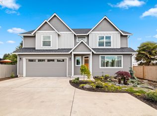 1572 NE Sunrise Ln, Hillsboro, OR