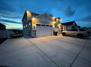 192 S Dry Creek Ln, Vineyard, UT 84059