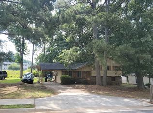 5168 Roses Of Picardy, College Park, GA 30349