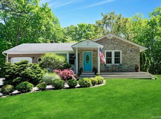 21 Jones Road, Hampton Bays, NY 11946