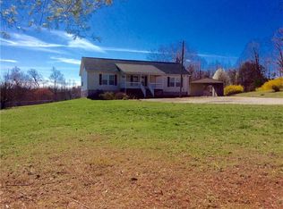 286 Beck Ln, Pilot Mtn, NC 27041