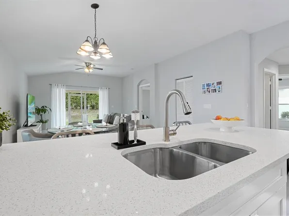 6791 Lantern Key Dr, Lake Worth, FL 33463