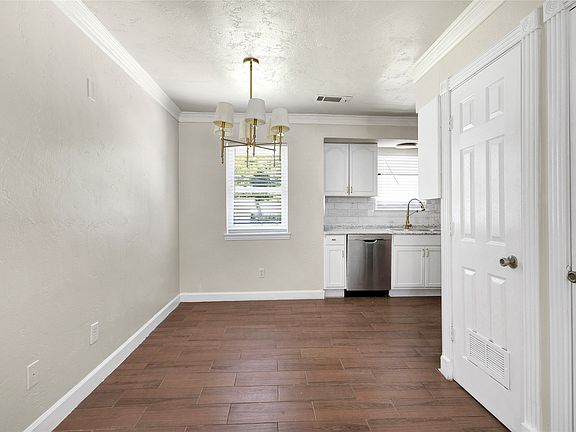4th image of 3525 Heath Ln