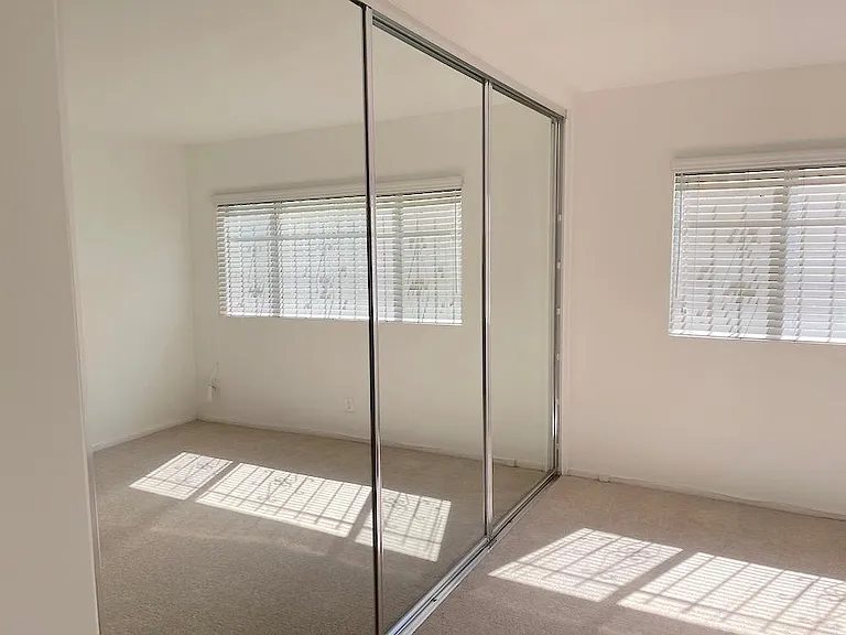 *IMAGES: Model Unit -Vacant units might differ slightly, inquire within for images/video from our manager*