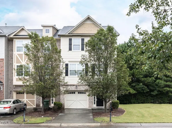 202 Linden Park Ln, Cary, NC 27519