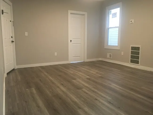 5 bed, 4362 sqft, $3,500 — Photo 4