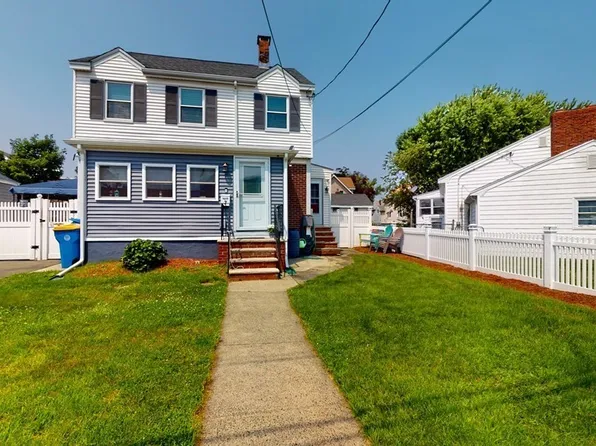 7 S Main St, Winthrop, MA 02152