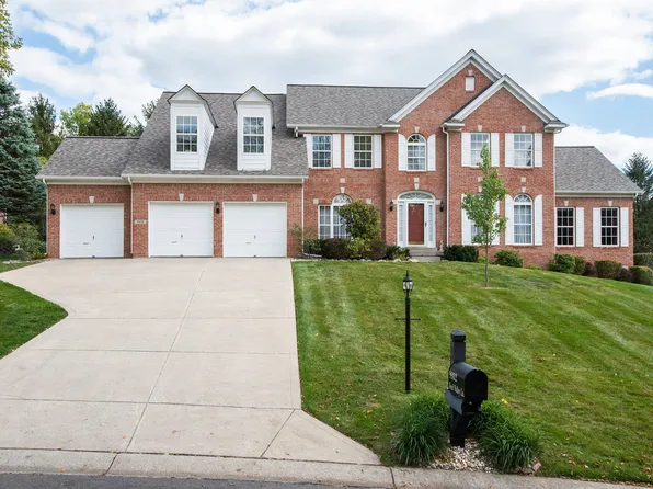 9982 Ford Valley Ln, Zionsville, IN 46077