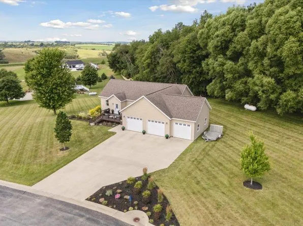 1754 Peppy Place Rd, Decorah, IA 52101