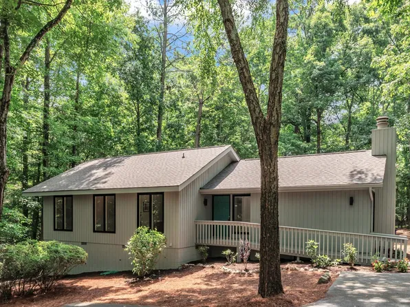 201 Hunter Hill Rd, Chapel Hill, NC 27516