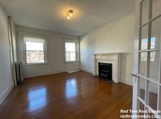 30 Medfield St APT 3, Boston, MA 02215