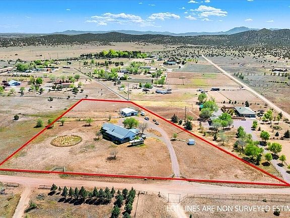3rd image of 1685 W SUMMER Trail