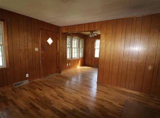 1003 N 10th St, Salina, KS 67401