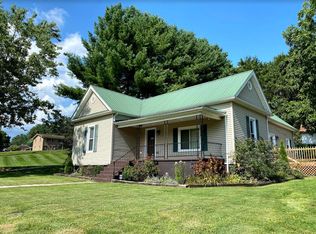 435 Sulphur Springs Rd, Chilhowie, VA 24319
