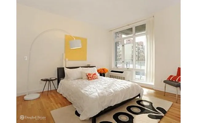 Rented by Douglas Elliman | media 22