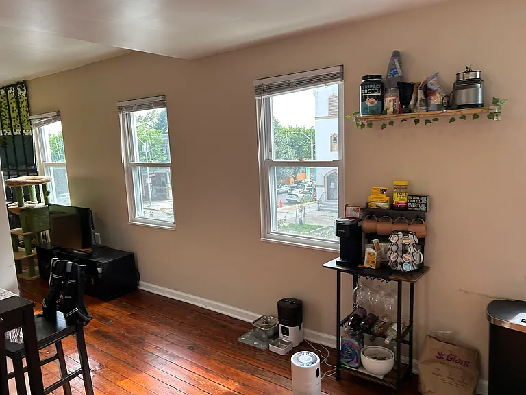 3001 Huntingdon Ave #2 — Photo 9