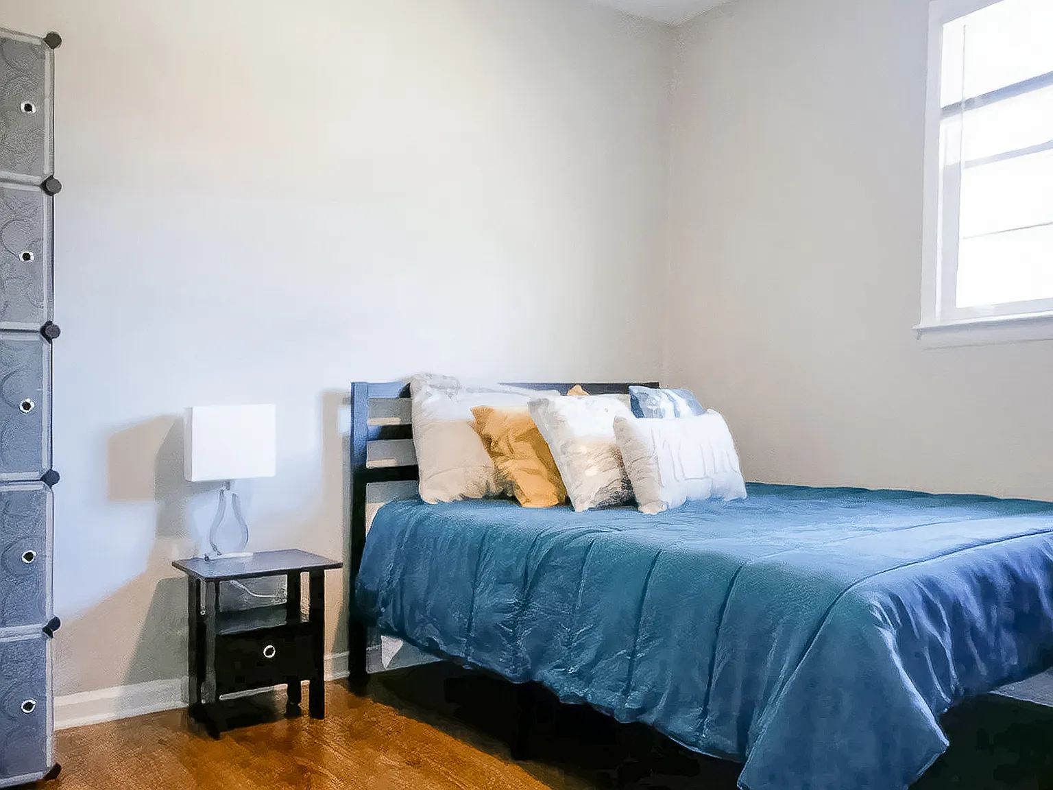 4 bed, 3.0 bath, 2500 sqft, $663 — Photo 1