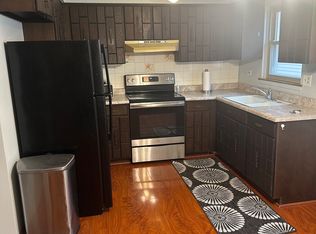 2103 W Montrose Ave, Chicago, IL 60618