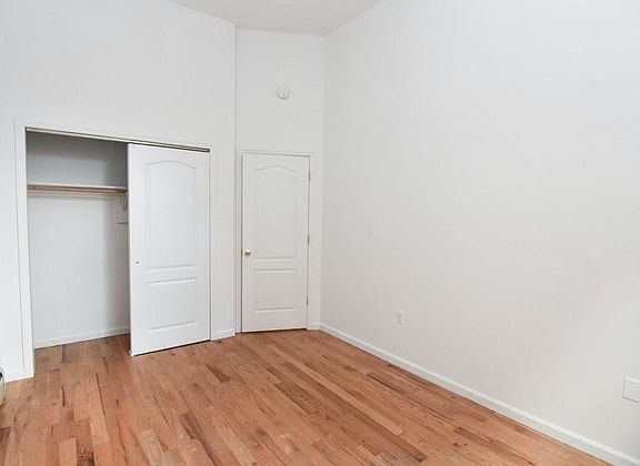 5th image of 1939 Madison Ave #2