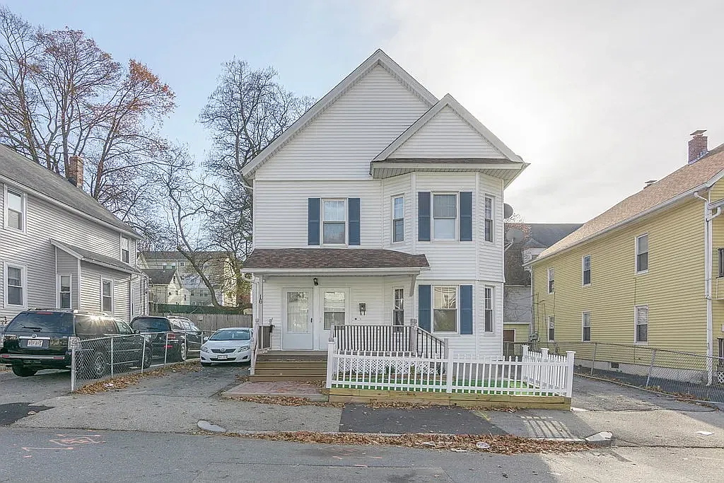 3 bed, 1.0 bath, $2,300 — Photo 1