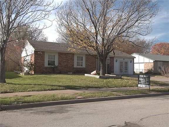2nd image of 336 Guadalupe Dr
