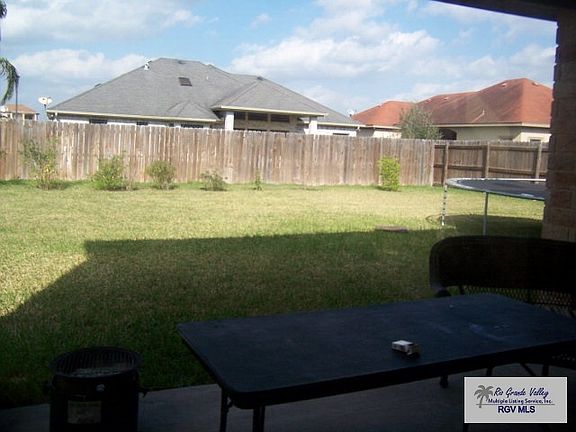 2nd image of 3231 Hubert Dr
