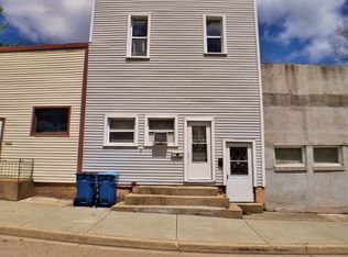 412 E Walnut St, Oglesby, IL 61348