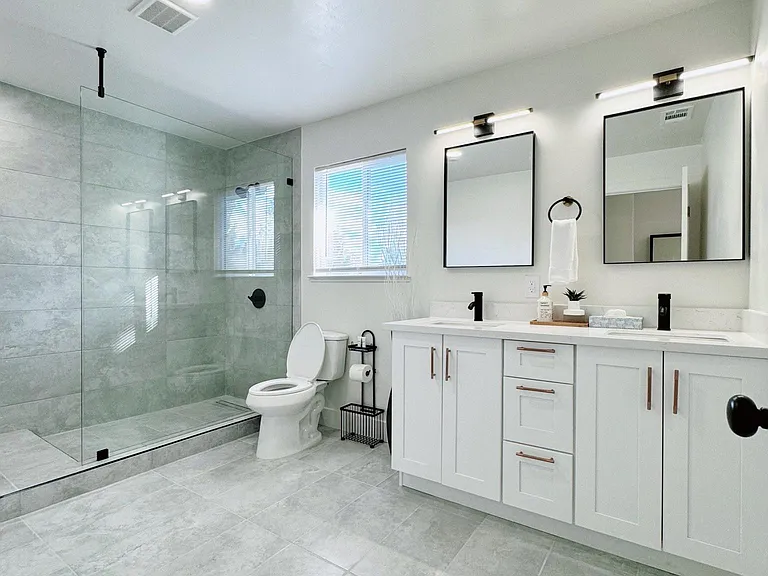 Trenholm Dr — Photo 4