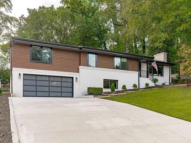 3513 Brook Dr — Photo 1