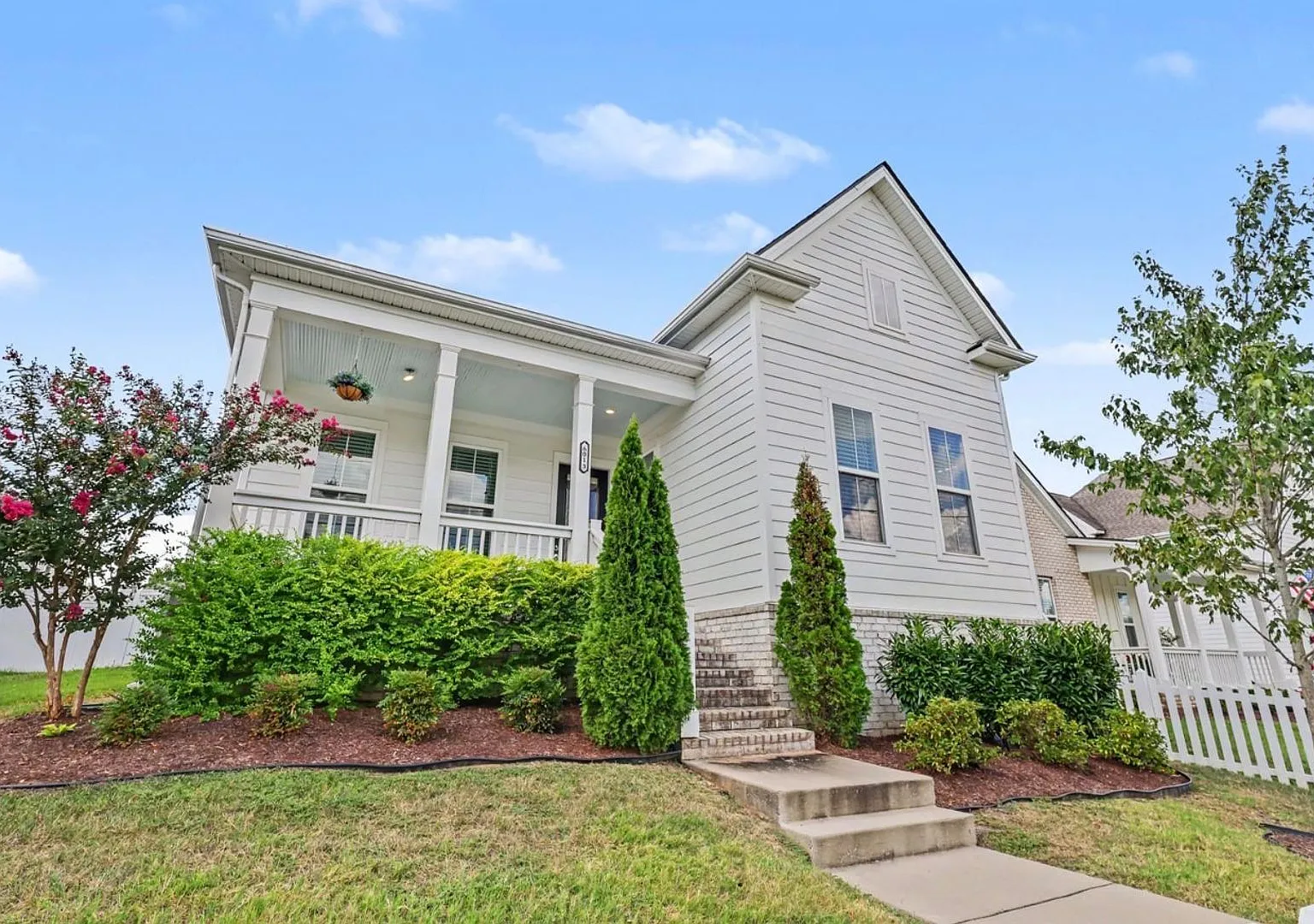 Brentwood Craftsman — Photo 1