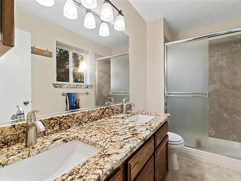 2104 S Century Ct — Photo 20