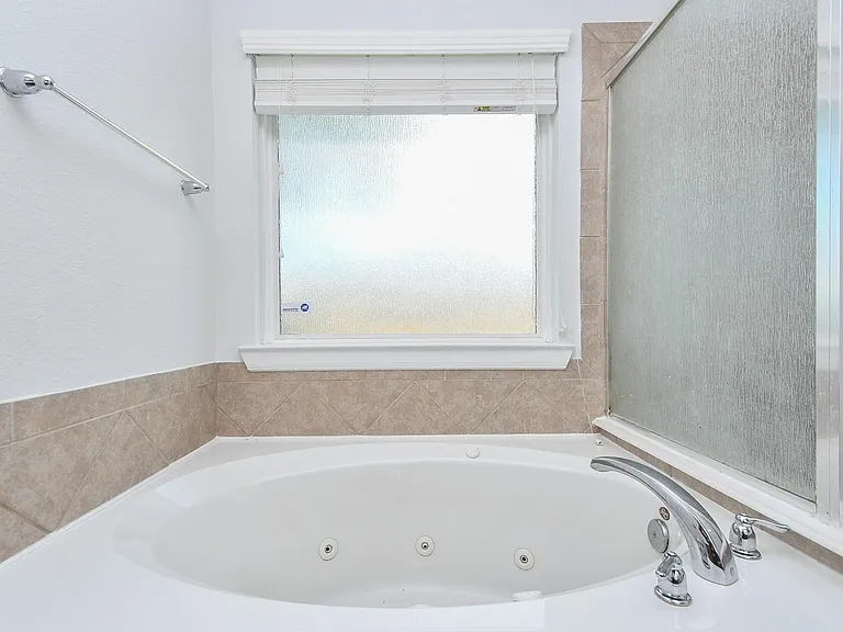18302 Mable Pond Ln — Photo 20