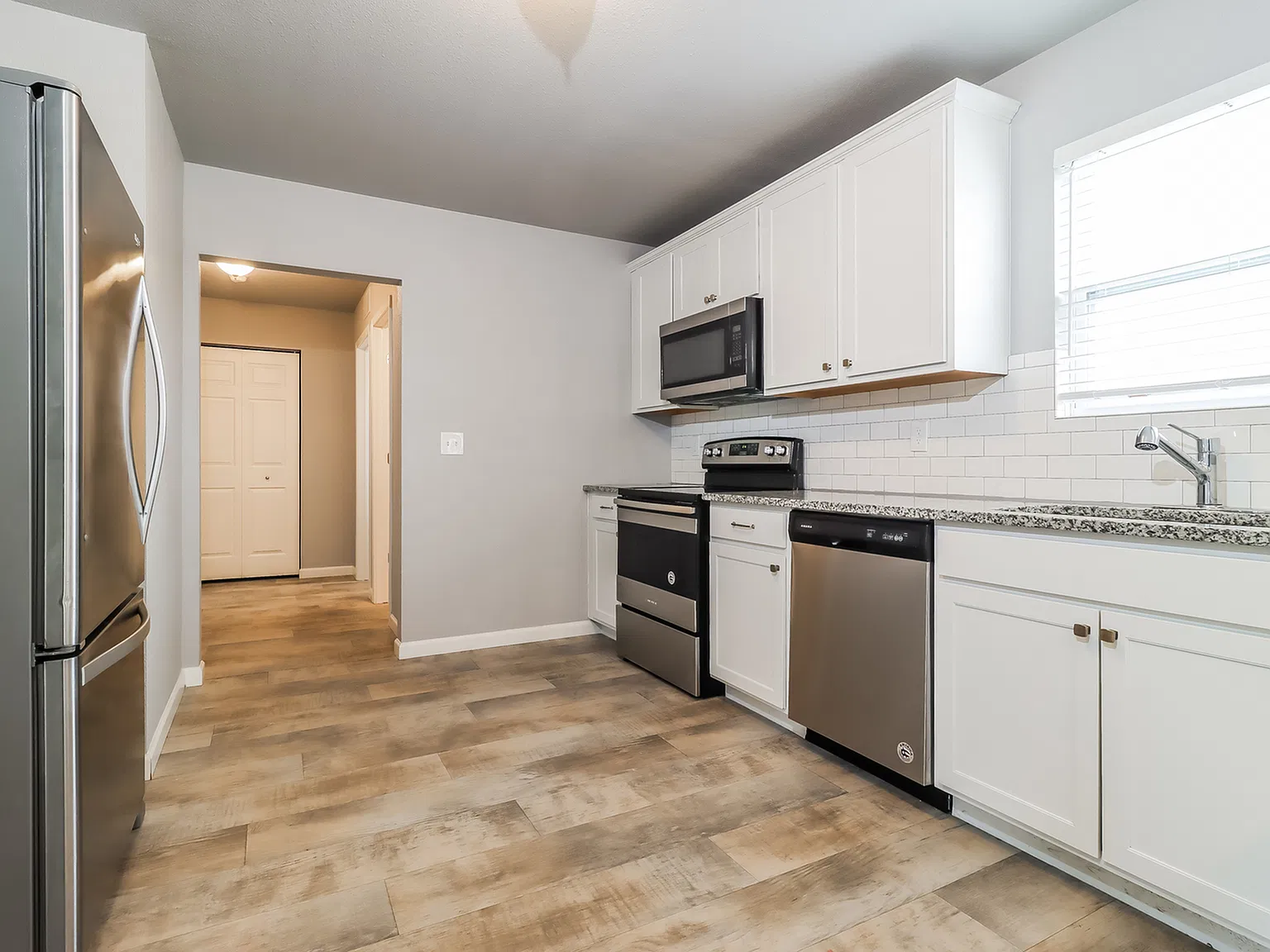 Alderwood Condominium — Photo 4