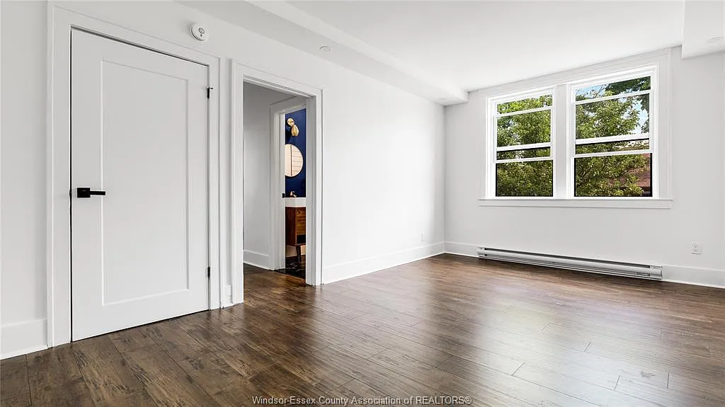 Building Photo - 74 Ellis St W #12