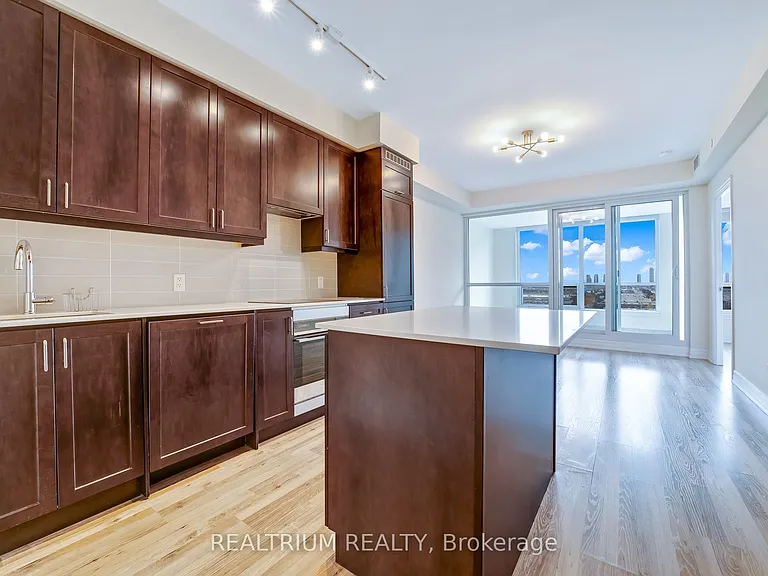 9075 Jane St #1207 — Photo 11