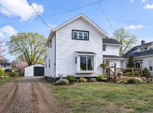 2944 Dean Ave, Des Moines, IA 50317