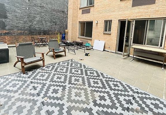 3rd image of 698 10th Ave #2D