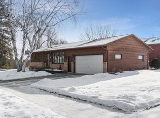 424 31st St NW, Rochester, MN 55901