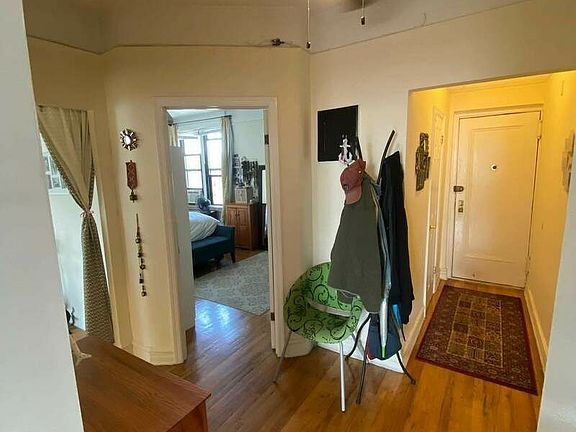 4th image of 32-82 42nd St APT D4
