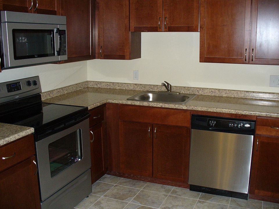 1st image of 36 Briarwood Ln APT 12